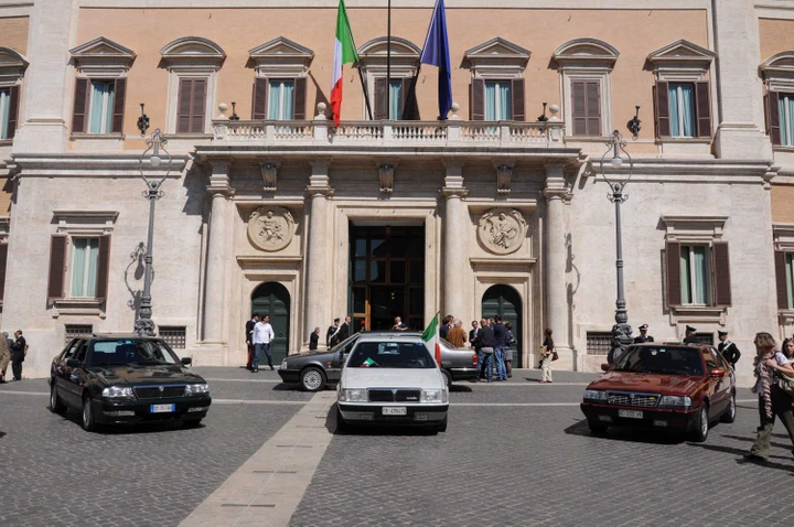 Lancia Thema Club Italia celebra i 150 anni dell'Unità