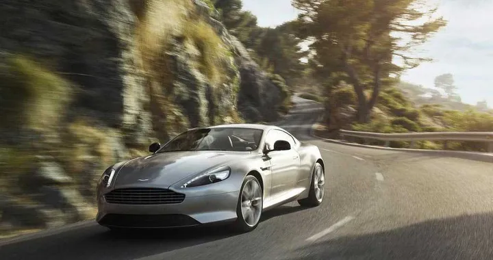Aston Martin DB9: nuove immagini