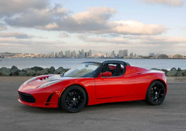 Tesla Roadster, tutta nuova nel 2014