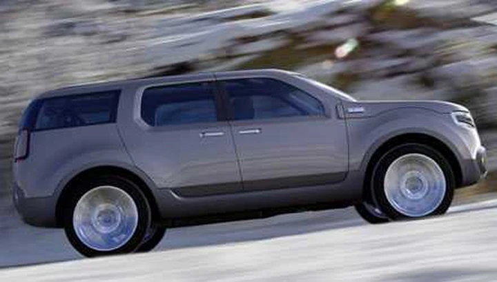 Ford Explorer 2.0? Come dire Hummer 1.6...
