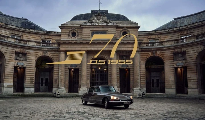 Celebrazione a Parigi: 200 Citroen DS al DS Jubile de Platine
