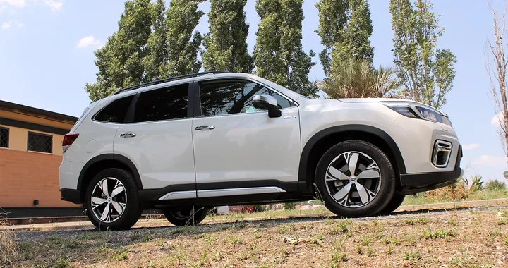 Subaru Forester eBoxer 2.0i: la prova su strada