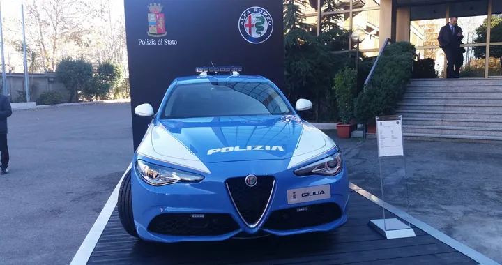 Alfa Romeo Giulietta, Giulia Veloce e Jeep Renegade: la flotta per la Polizia