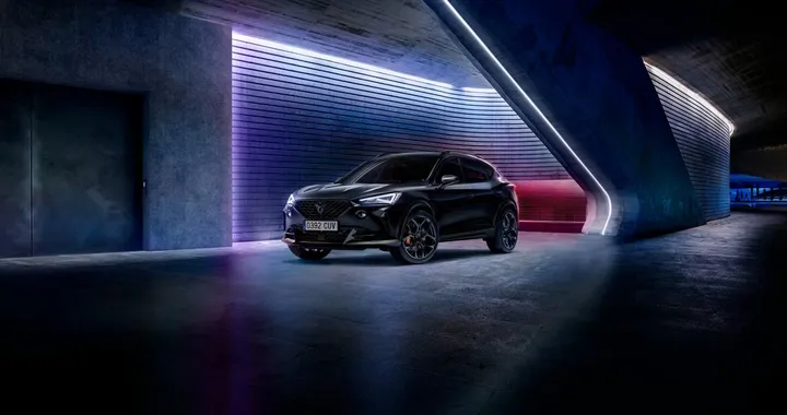 Cupra Formentor VZ5 BAT: l’esclusiva edizione speciale debutta in Italia [FOTO]
