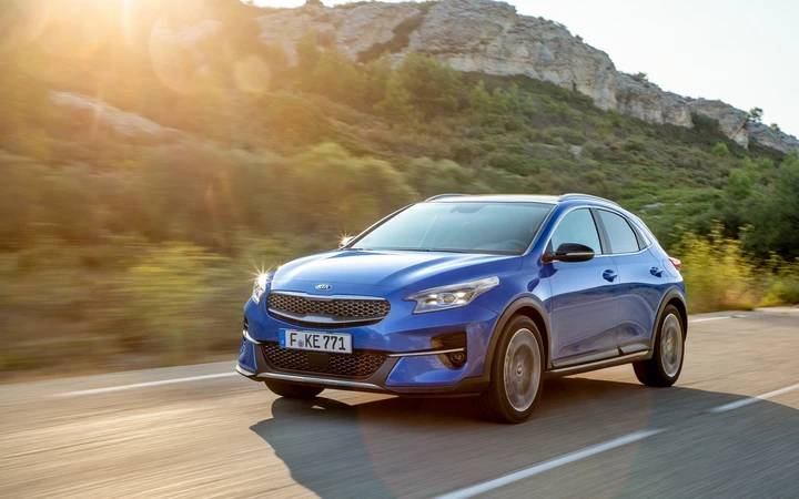 Kia XCeed, le foto ufficiali
