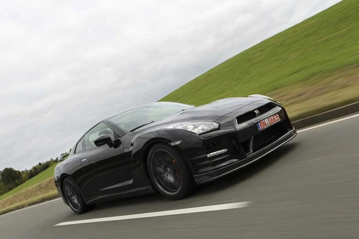 Nissan GT-R  2012: 0-100 km/h in 2,84 secondi