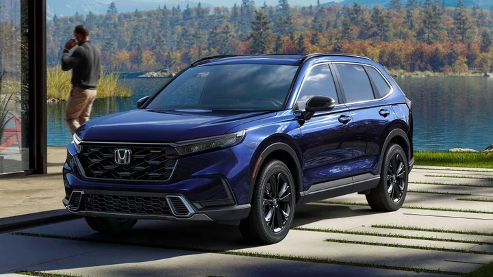 Honda CR-V 2023: le immagini ufficiali