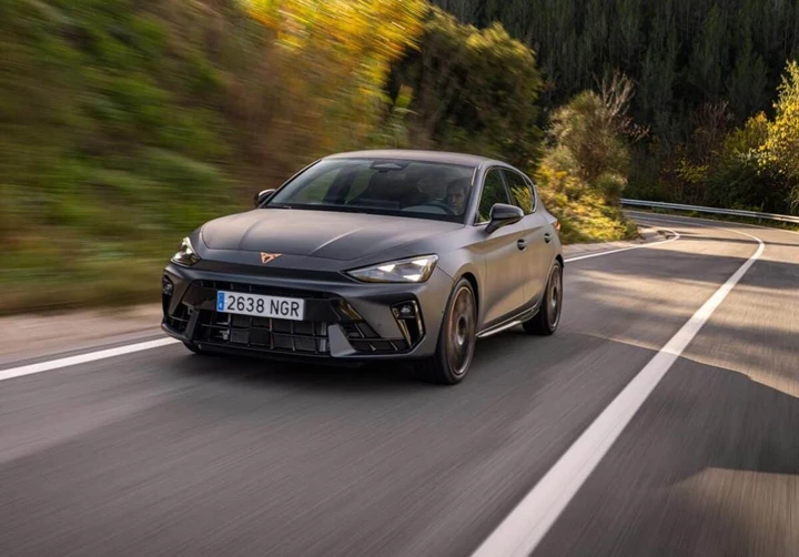 Cupra Leon VZ: la hot hatch da 325 CV prodotta in 1.500 esemplari