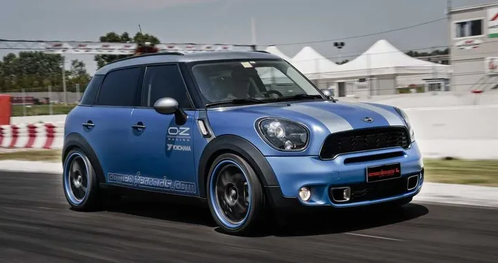 Mini Countryman by Romeo Ferraris