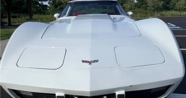 Può esistere una Chevrolet Corvette del 1977 