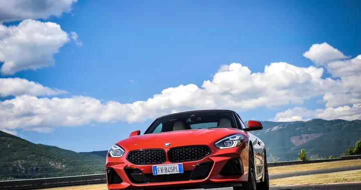 BMW Z4 M40i: la prova su strada e in pista