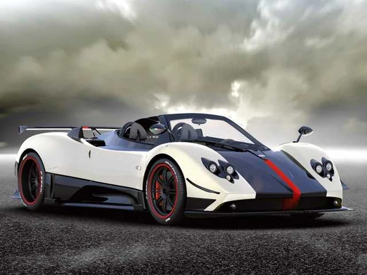 Pagani: la Zonda Cinque Roadster sbarca nella City
