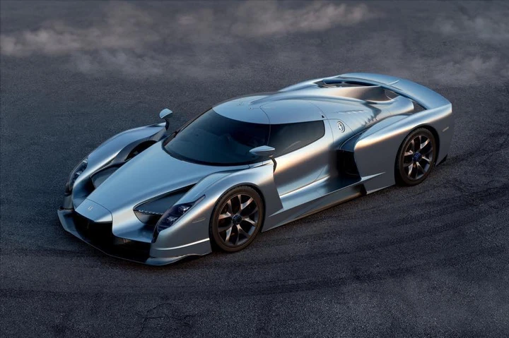 SCG 003 Stradale e Competizione: le prime immagini