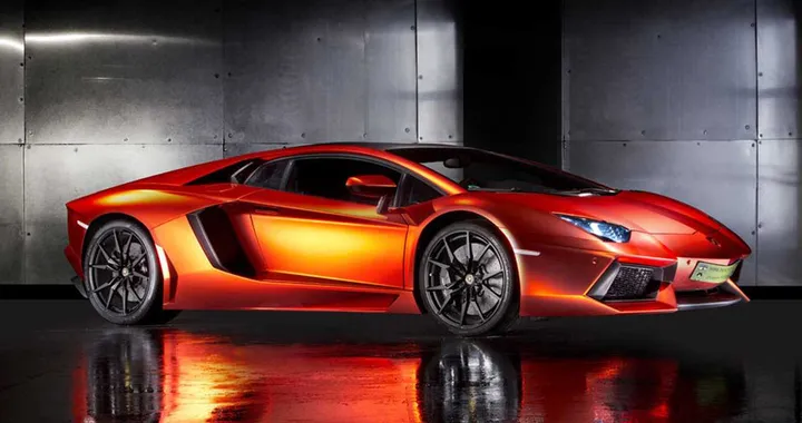 Lamborghini Aventador: nuova livrea grazie a Print Tech