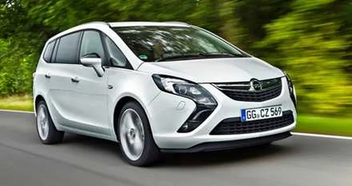 Opel Zafira Tourer ecoM: a metano da 27.700 euro