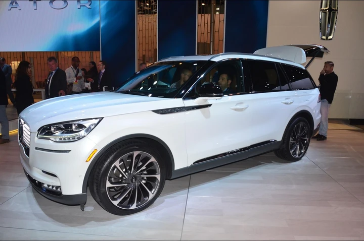 Lincoln Aviator al Salone di Los Angeles 2018