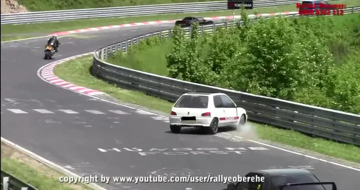 Gli spettacolari incidenti dei privati al Nurburgring