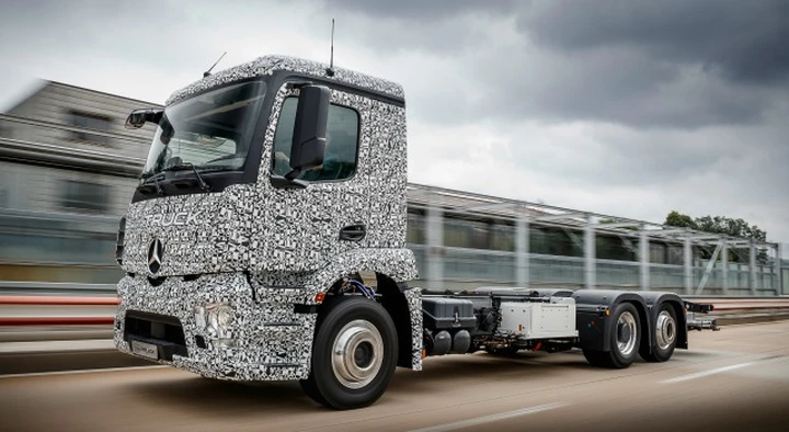Mercedes Urban eTruck: il camion elettrico del futuro
