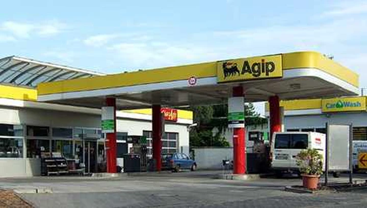Carburanti: calano i prezzi della benzina