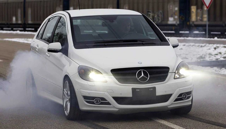Mercedes B55 Concept: una MPV da 388 CV