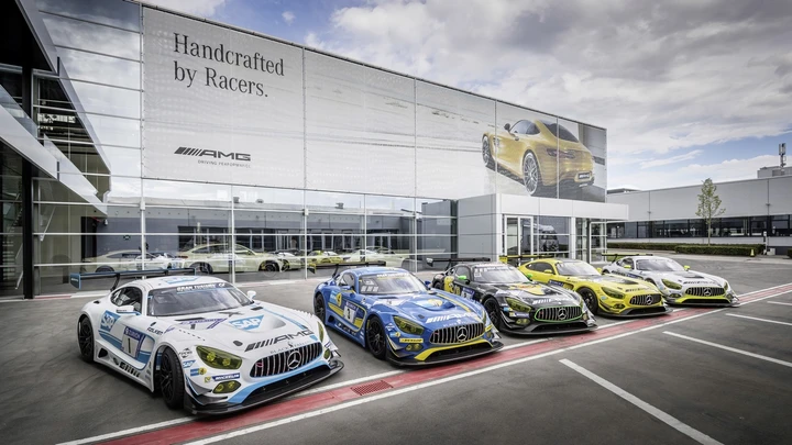 Mercedes-AMG: 50 anni di successi celebrati insieme all’Italia