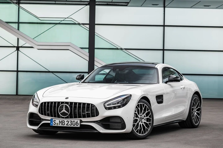 Mercedes-AMG GT 2019: immagini ufficiali