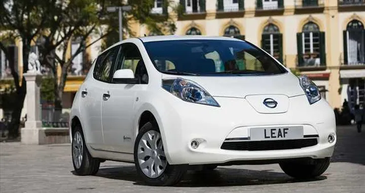 Nissan Leaf, record mondiale di auto elettriche