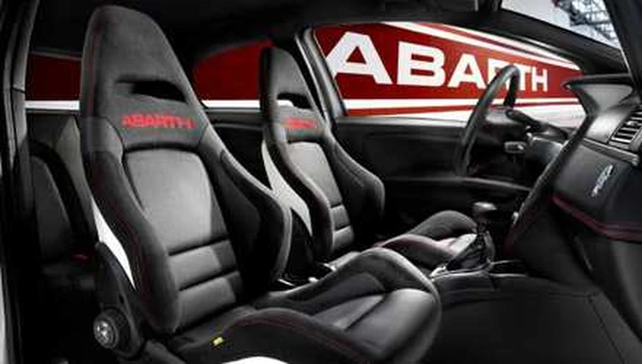 Sabelt realizza i nuovi sedili sportivi per Abarth Corse