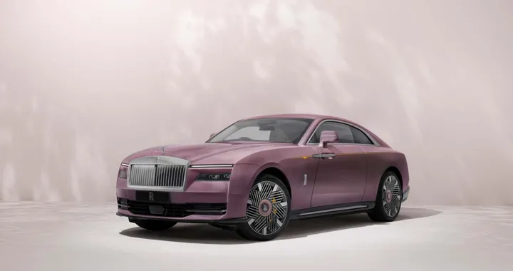 Spectre Inspired by Primavera: la coupé elettrica che celebra l’eleganza stagionale