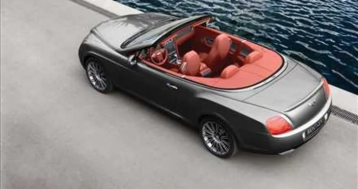 Più l'auto è bella, più è bello chi la guida