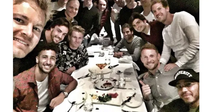 I piloti di F1 al ristorante pagano 