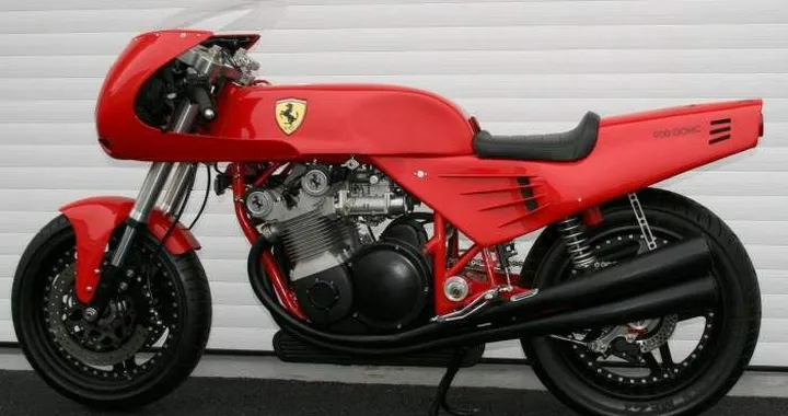 Ferrari 900: la due ruote che non t’aspetti