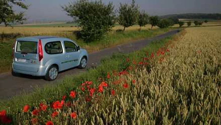 Renault-Nissan: partnership con EDF per la diffusione delle elettriche