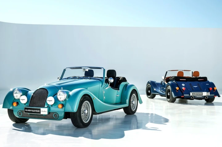 Morgan Plus Four 2020: immagini ufficiali