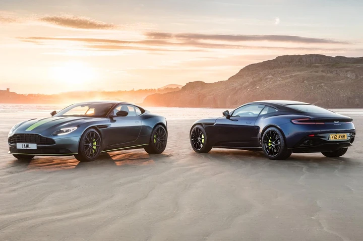 Aston Martin DB11 AMR 2018: immagini ufficiali