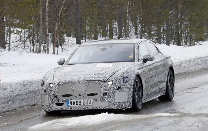 Jaguar XJ elettrica: le foto spia