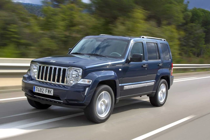 Jeep Cherokee: nuovo diesel 2.8 litri a 33.500 euro
