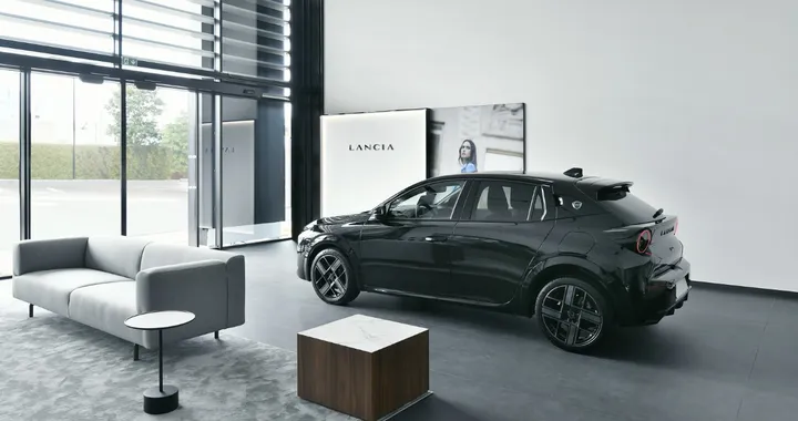 Lancia: svelati i nuovi showroom in Francia e Spagna