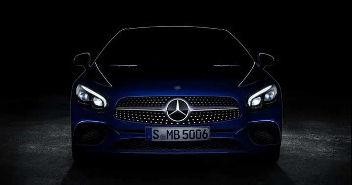 Mercedes SL restyling: prima immagine ufficiale