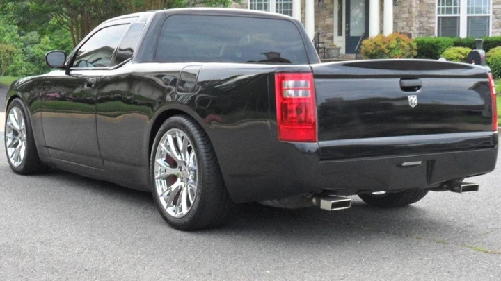 Trasforma una Dodge Charger in pick-up: il progetto folle