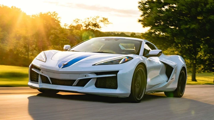 Chevrolet Corvette Grand Sport X: il futuro ibrido che potrebbe sostituire E Ray