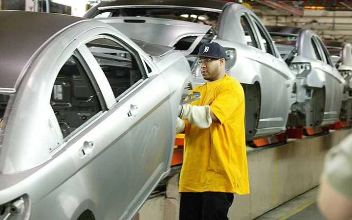 Chrysler: operai fumano marijuana, annunciata linea dura
