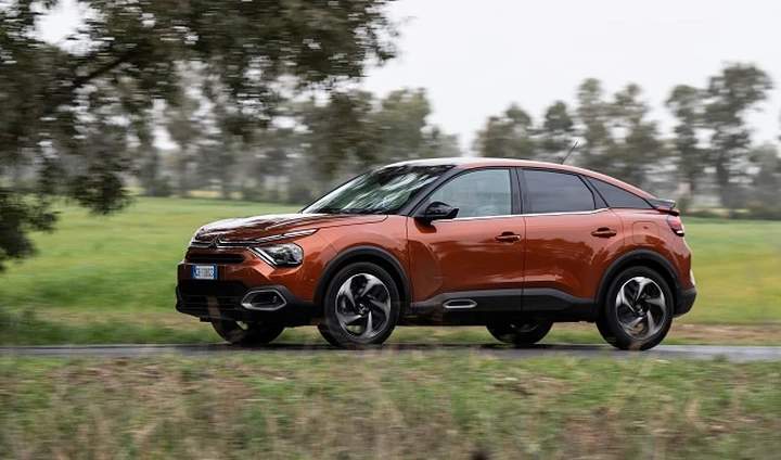 Citroen C4 BlueHDi 110 S&S: prezzi e allestimenti