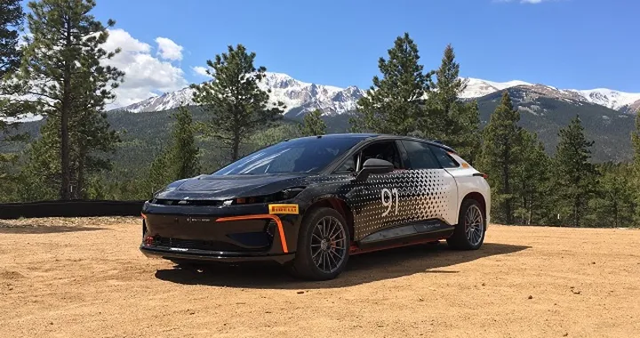 Faraday Future: alla Pikes Peak con il prototipo elettrico FF91