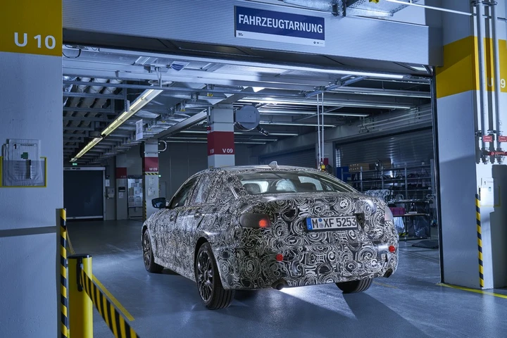 Nuova BMW Serie 3 2019: aspettando il debutto