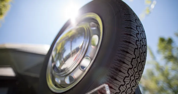 Pirelli: a Villa d'Este con gli pneumatici per auto d'epoca