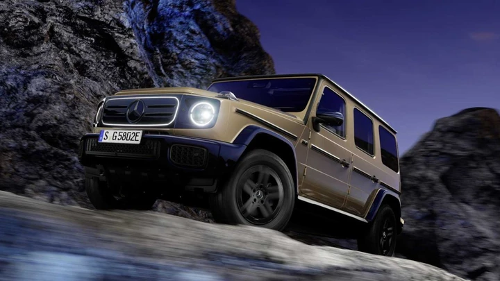 Jeremy Clarkson stronca la Mercedes Classe G elettrica: 