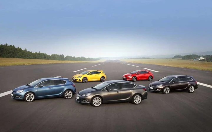 Opel Astra 2012: primo contatto a Francoforte