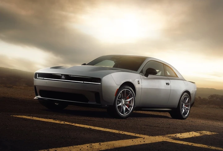 Dodge Charger 2024: la prima Muscle Car elettrica e multi-energia