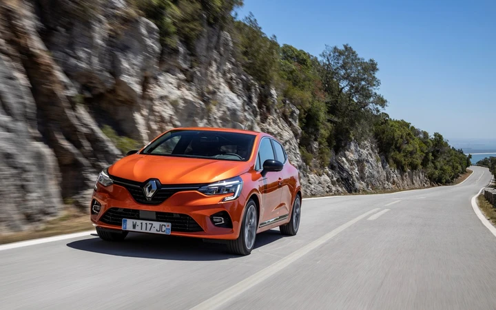Nuova Renault Clio 2019, primo contatto con la nuova generazione